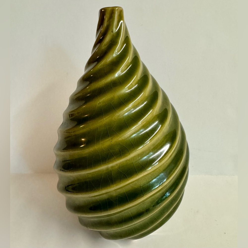 Vintage MCM pottery in earthy sage green swirl vase.Has crazing.